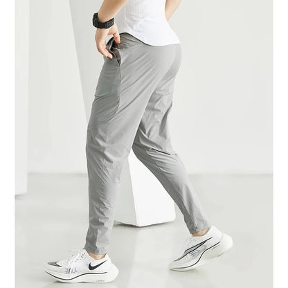 Zadmen Comfort Fit - Flexible sports pants for men.